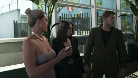 Valentina, phone in hand, briefs Lucia and Jason in the airport lounge.